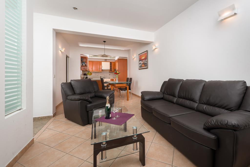 Apartments Villa Luxor Trogir Exteriér fotografie